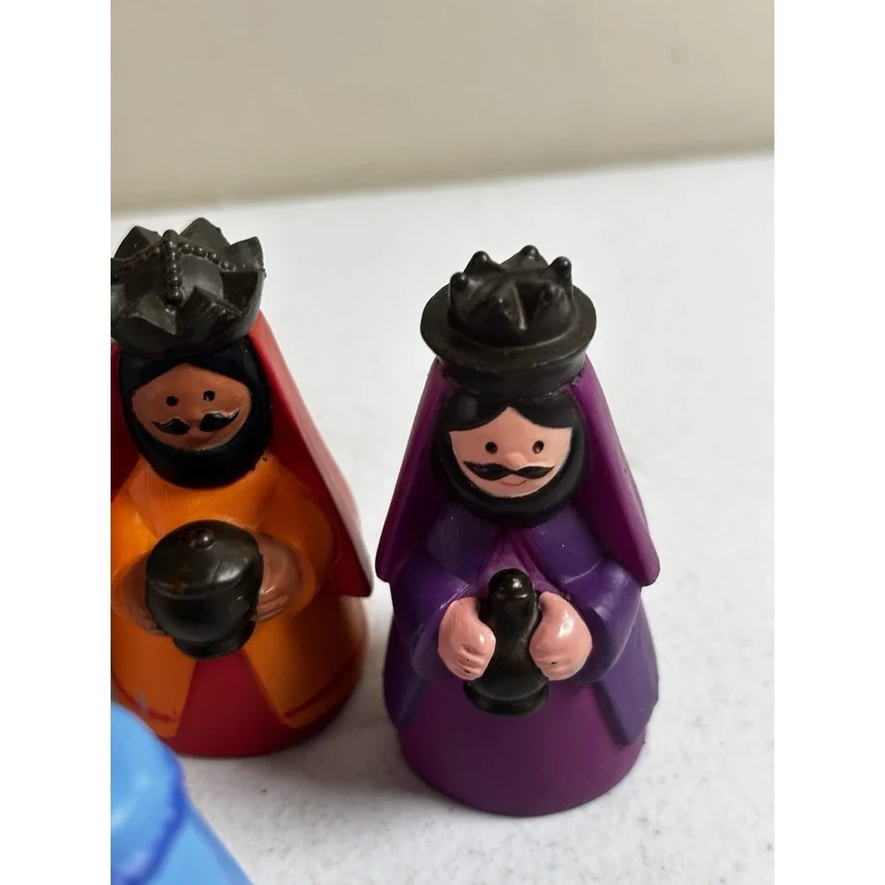 Vintage 1993 Avon Child's My First Christmas Story Nativity‎ 9 PC Set Complete